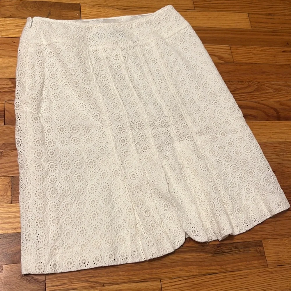 RICKIE FREEMAN BY TERRI JON, White Lace Skirt - Picture 3 of 8